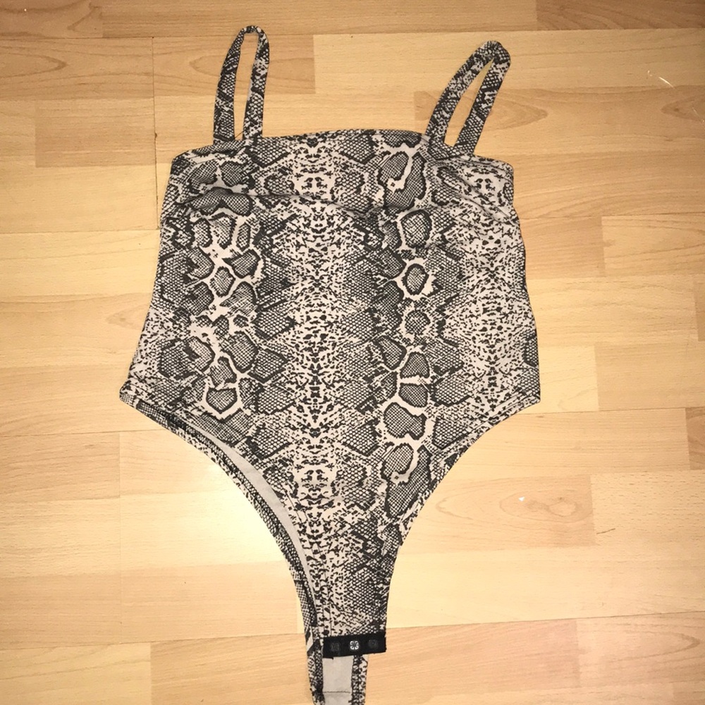 Snake print Bodysuit